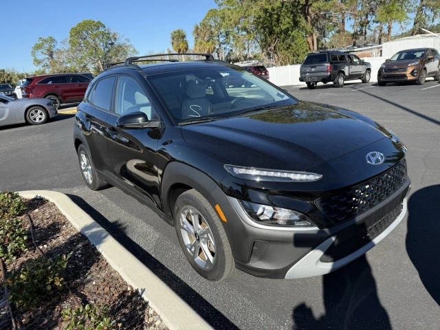 2023 Hyundai Kona SEL FWD photo