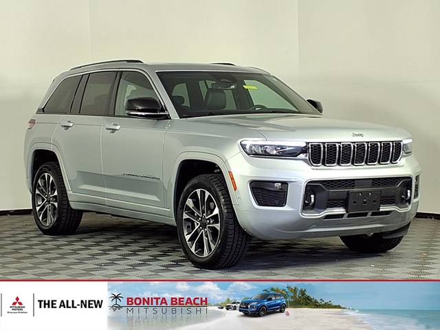 2023 Jeep Grand Cherokee Overland 4WD photo