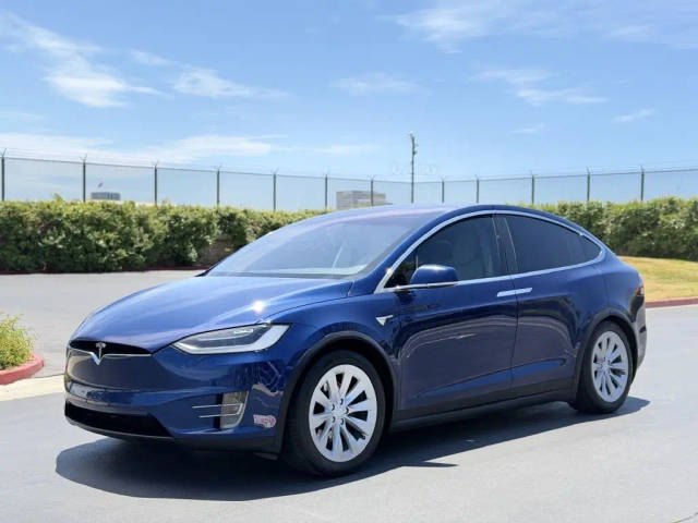 2017 Tesla Model X 75D AWD photo
