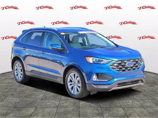 2022 Ford Edge Titanium AWD photo