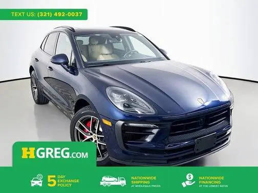 2023 Porsche Macan S AWD photo