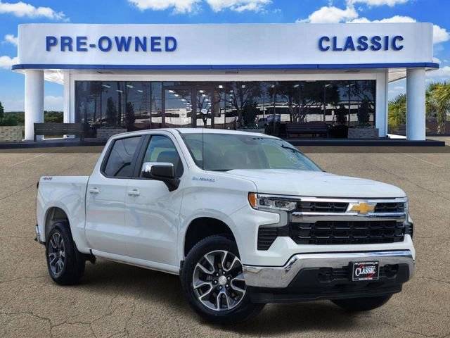2022 Chevrolet Silverado 1500 LT 4WD photo