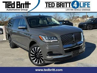 2022 Lincoln Navigator L Black Label 4WD photo