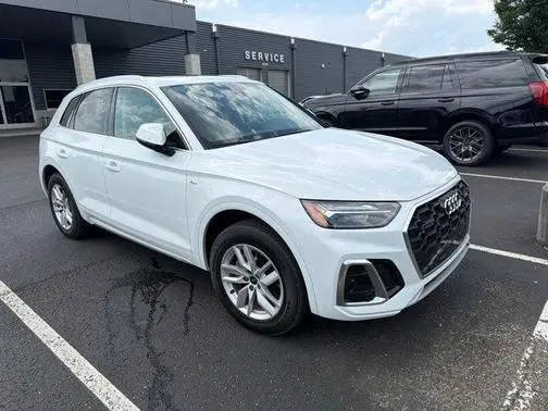 2023 Audi Q5 S line Premium AWD photo