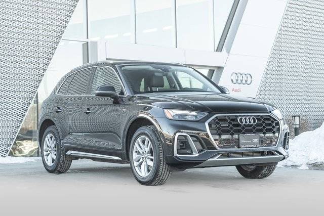 2023 Audi Q5 S line Premium AWD photo