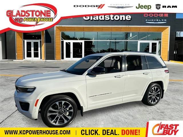 2023 Jeep Grand Cherokee Overland 4WD photo