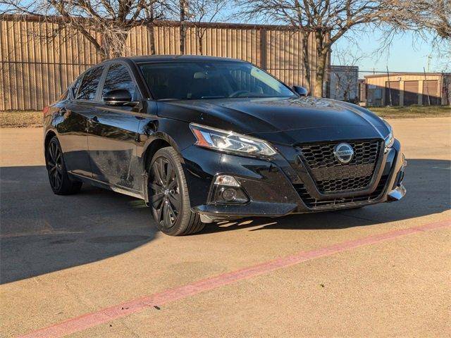 2022 Nissan Altima 2.5 SR AWD photo