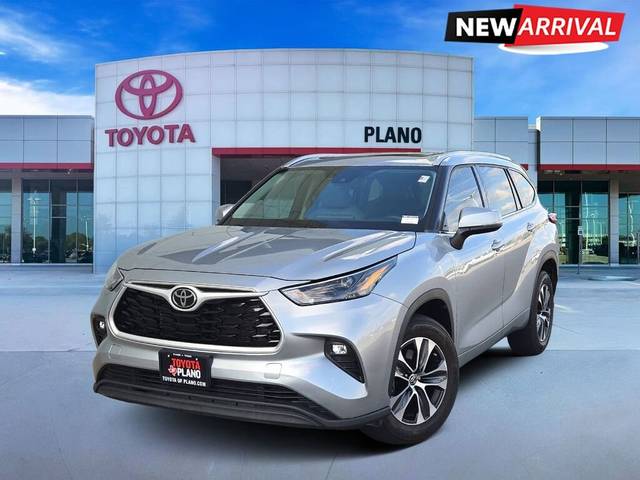 2022 Toyota Highlander XLE FWD photo