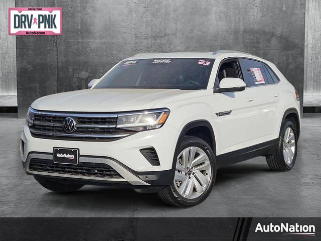 2023 Volkswagen Atlas Cross Sport 2.0T SE w/Technology AWD photo