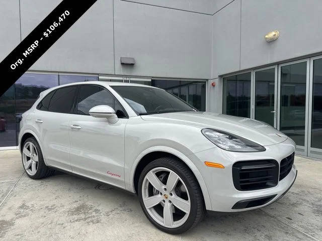 2022 Porsche Cayenne Platinum Edition AWD photo
