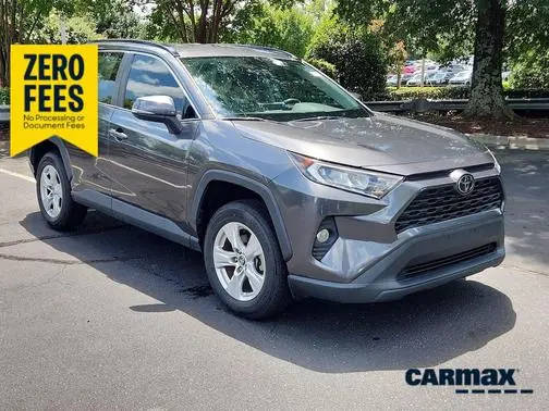 2020 Toyota RAV4 XLE FWD photo