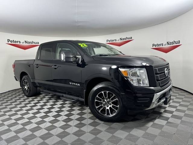 2022 Nissan Titan SV 4WD photo