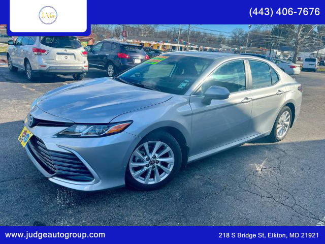 2023 Toyota Camry LE FWD photo