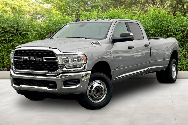 2022 Ram 3500 Big Horn 4WD photo