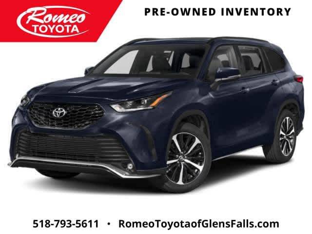 2022 Toyota Highlander XLE AWD photo