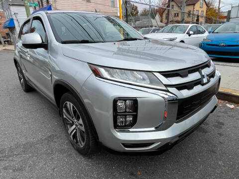 2022 Mitsubishi Outlander Sport ES FWD photo