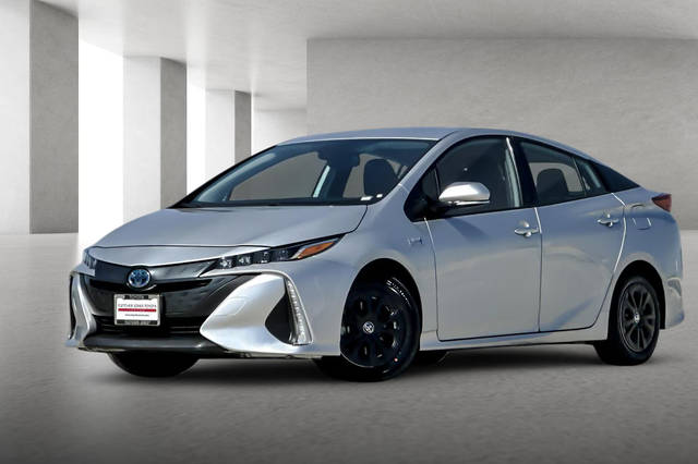 2020 Toyota Prius Prime XLE FWD photo