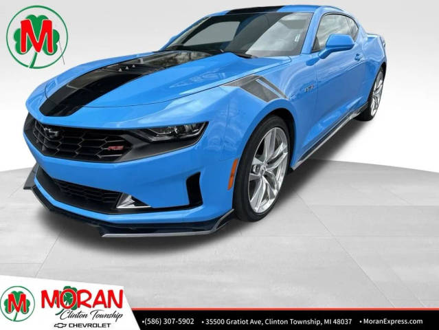 2023 Chevrolet Camaro LT1 RWD photo
