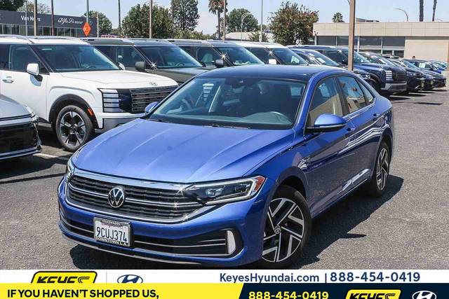 2022 Volkswagen Jetta SEL FWD photo