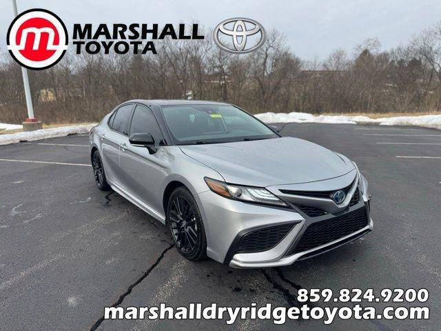 2023 Toyota Camry Hybrid XSE FWD photo