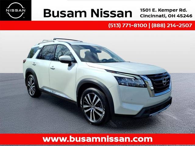 2023 Nissan Pathfinder Platinum 4WD photo