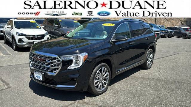 2022 GMC Terrain Denali AWD photo