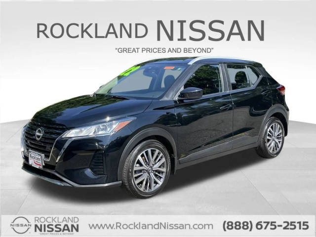 2022 Nissan Kicks SV FWD photo