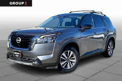 2022 Nissan Pathfinder SL FWD photo