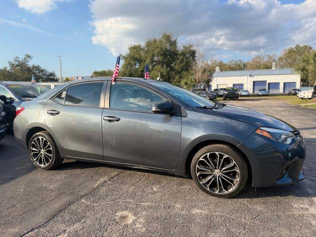 2015 Toyota Corolla L FWD photo