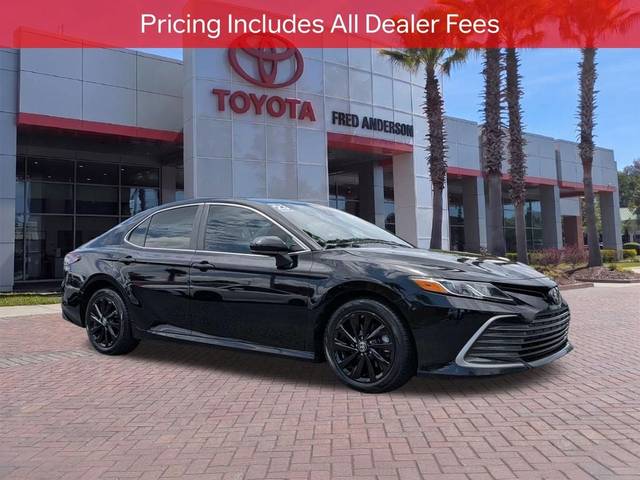 2023 Toyota Camry LE FWD photo