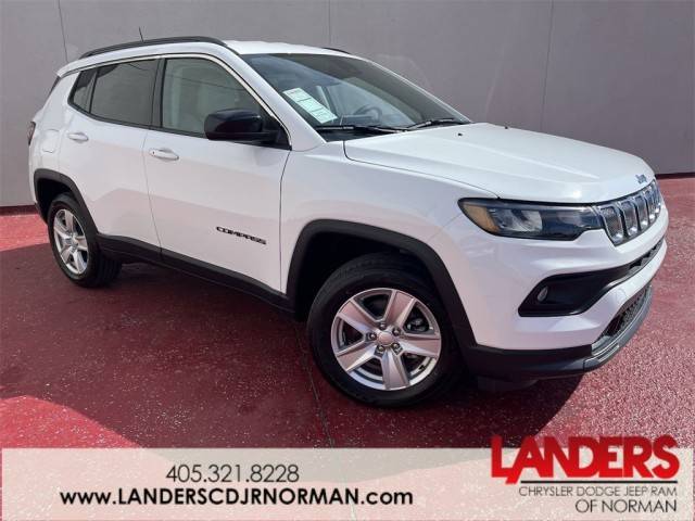 2022 Jeep Compass Latitude 4WD photo