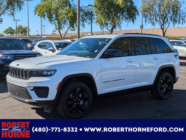 2023 Jeep Grand Cherokee Altitude 4WD photo