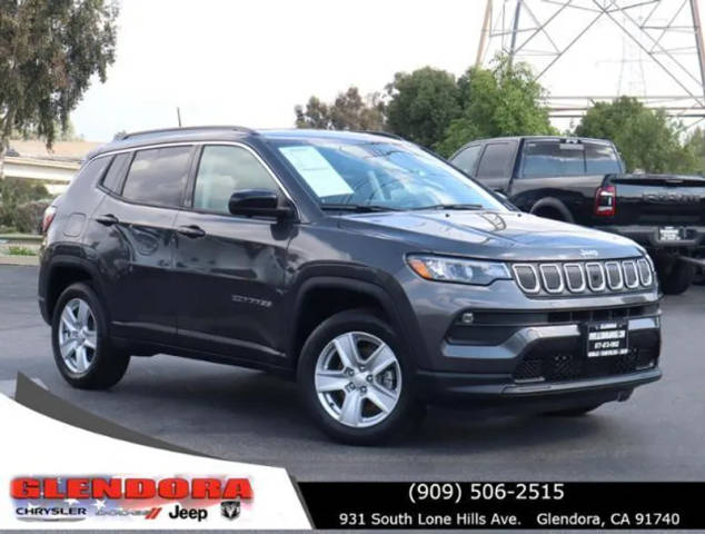 2022 Jeep Compass Latitude 4WD photo