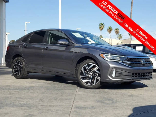 2022 Volkswagen Jetta SEL FWD photo