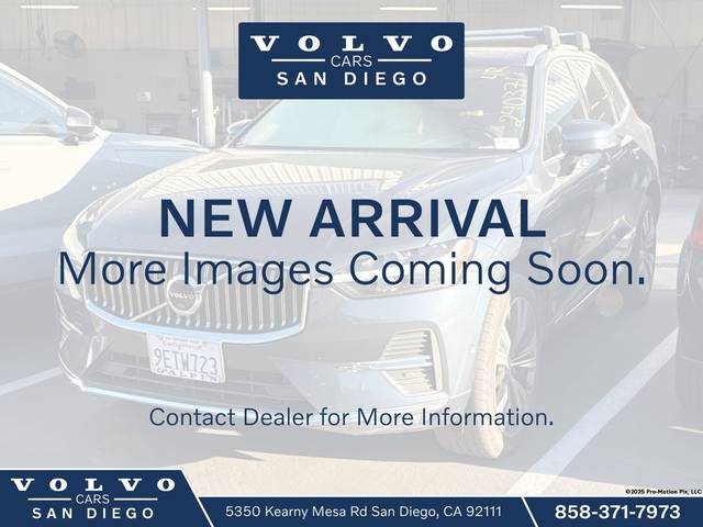 2023 Volvo XC60 Plus Bright Theme FWD photo
