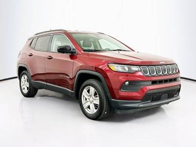 2022 Jeep Compass Latitude 4WD photo