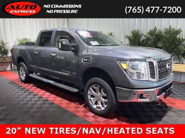 2018 Nissan Titan XD SV 4WD photo