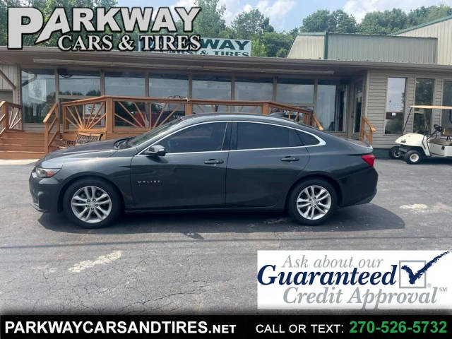 2017 Chevrolet Malibu LT FWD photo