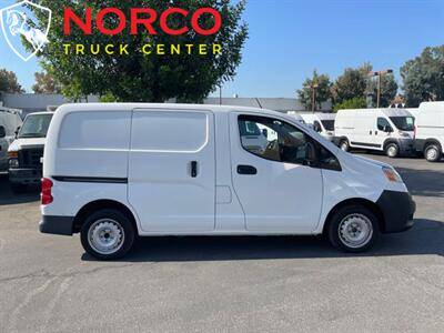 2015 Nissan NV200 S FWD photo