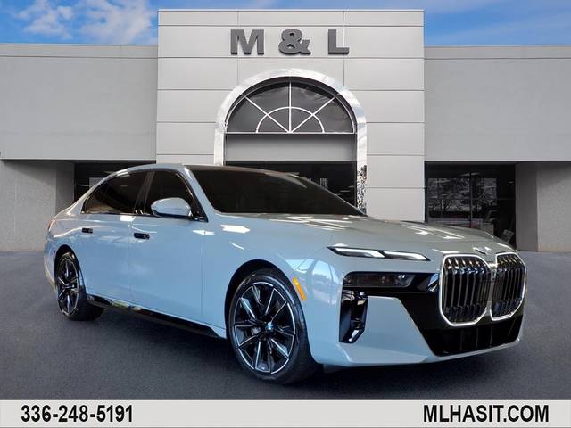 2023 BMW 7 Series 760i xDrive AWD photo
