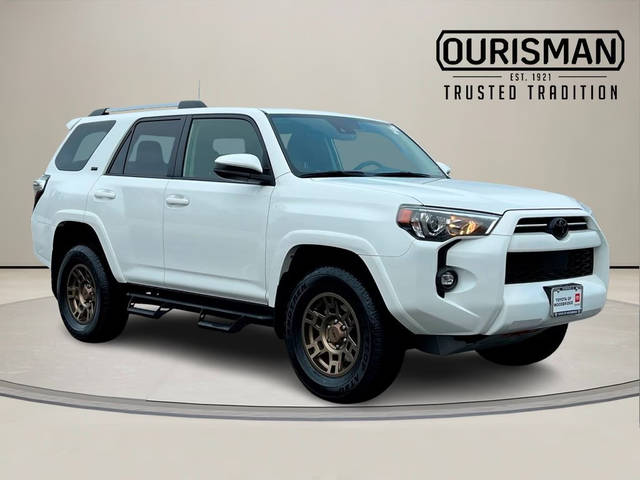 2023 Toyota 4Runner SR5 4WD photo