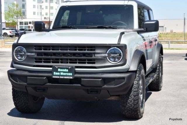2022 Ford Bronco 4 Door Base 4WD photo