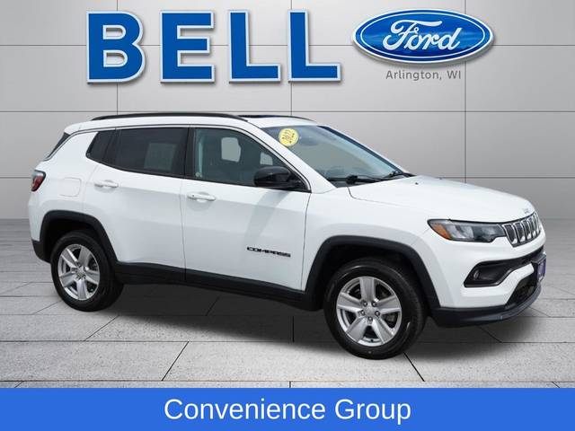 2022 Jeep Compass Latitude 4WD photo