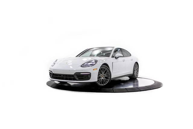 2023 Porsche Panamera Platinum Edition RWD photo