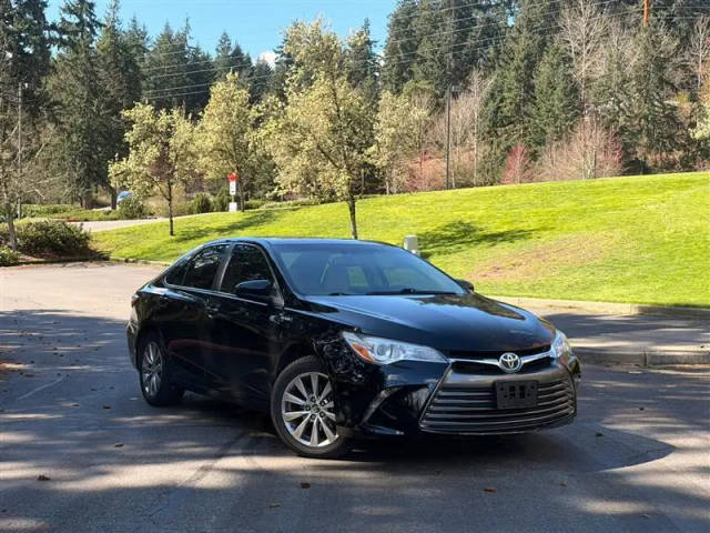 2015 Toyota Camry XLE FWD photo