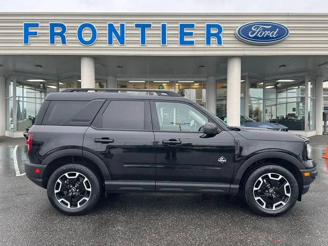 2022 Ford Bronco Sport Outer Banks 4WD photo