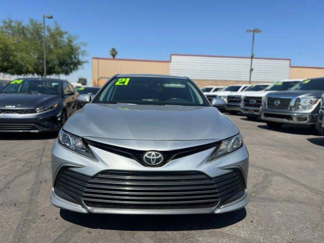 2021 Toyota Camry LE FWD photo