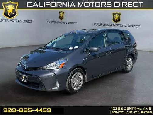 2015 Toyota Prius v Three FWD photo