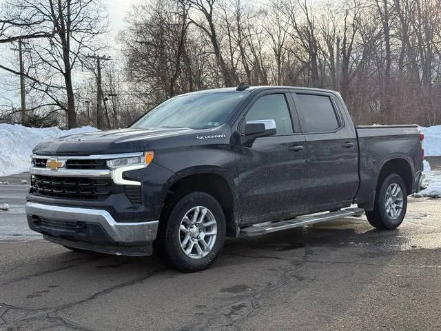 2022 Chevrolet Silverado 1500 LT 4WD photo