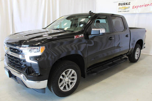 2022 Chevrolet Silverado 1500 LT 4WD photo